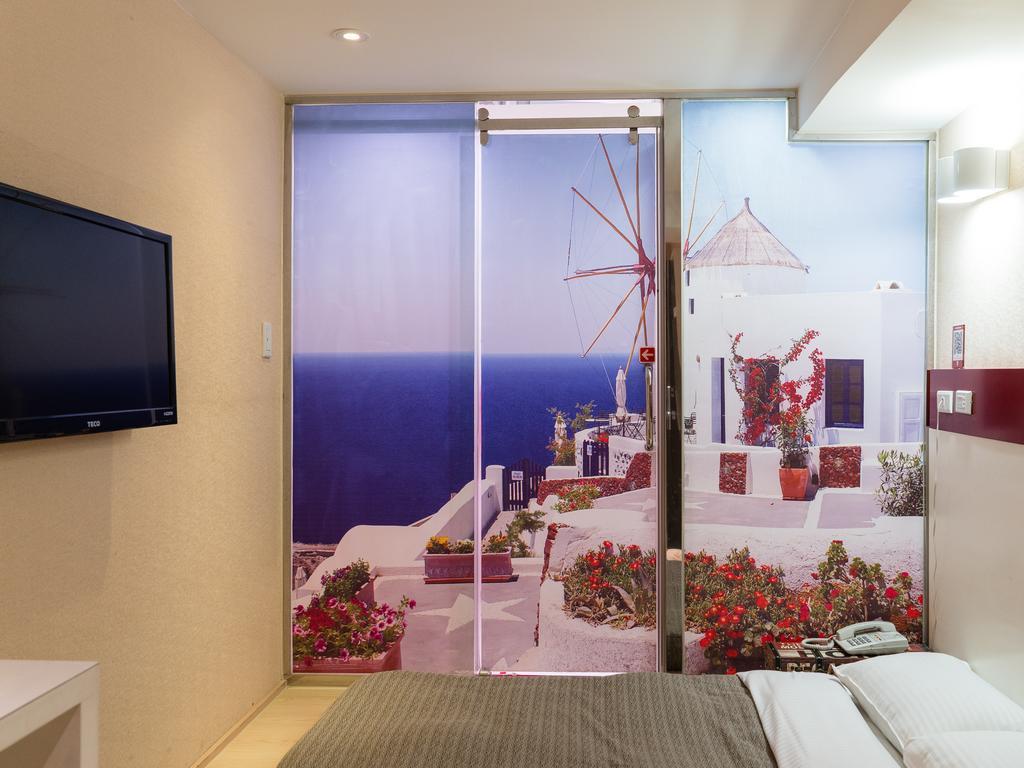 E-House Hotel Taipei Exterior photo